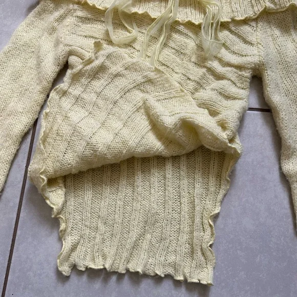 Urban Outfitters Kimchi Blue Fiora Sweater - Picture 6 of 10